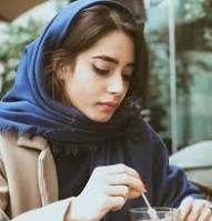 زهرا مرادی